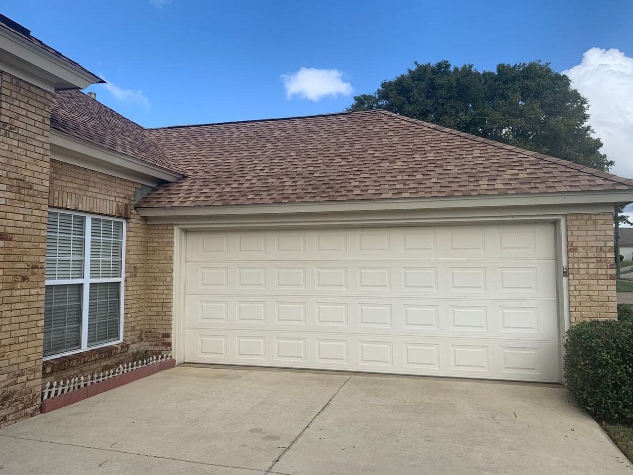 615 Castle Brook Dr - Photo 2 of 34