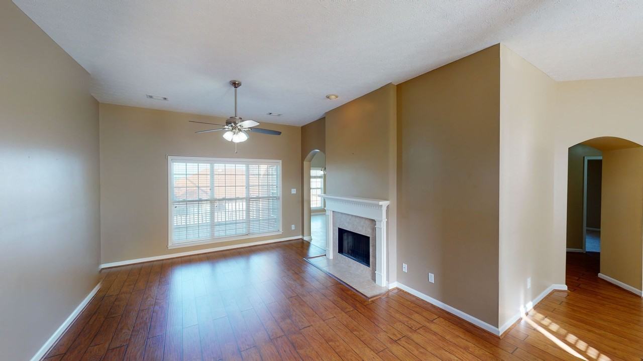 615 Castle Brook Dr - Photo 7 of 34