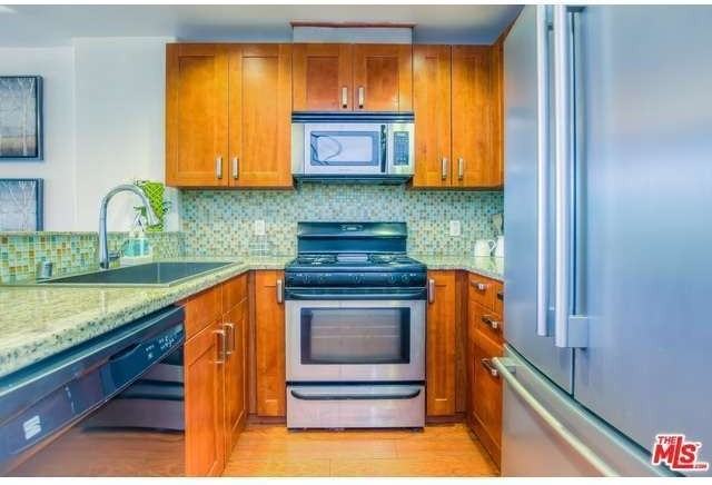 5303 Satsuma Ave #107 - Photo 5 of 13