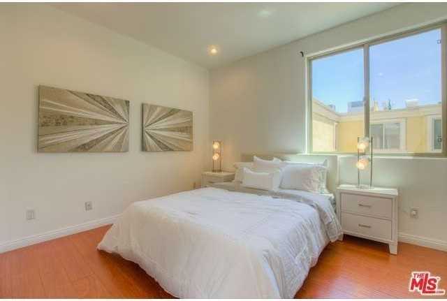 5303 Satsuma Ave #107 - Photo 6 of 13