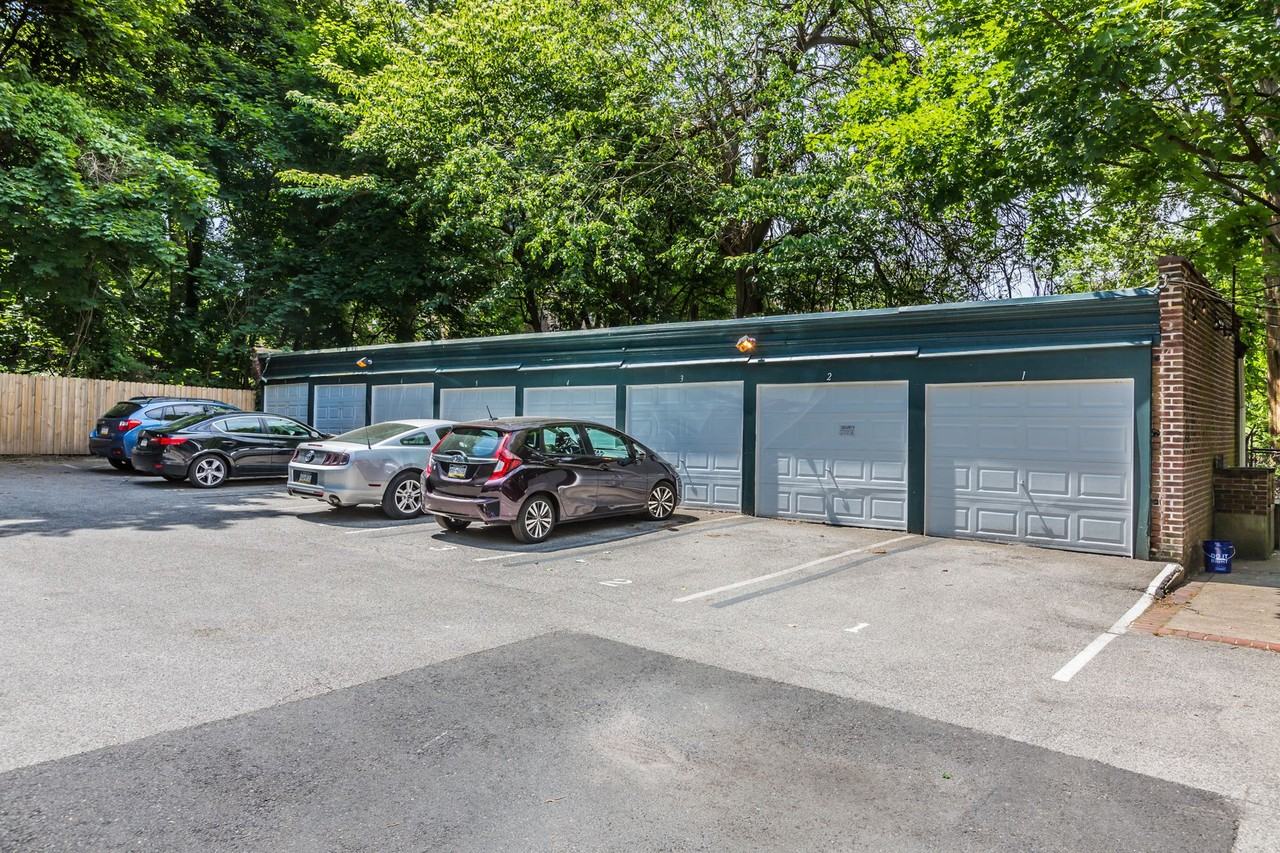 332 West Hortter Street - Photo 5 of 38