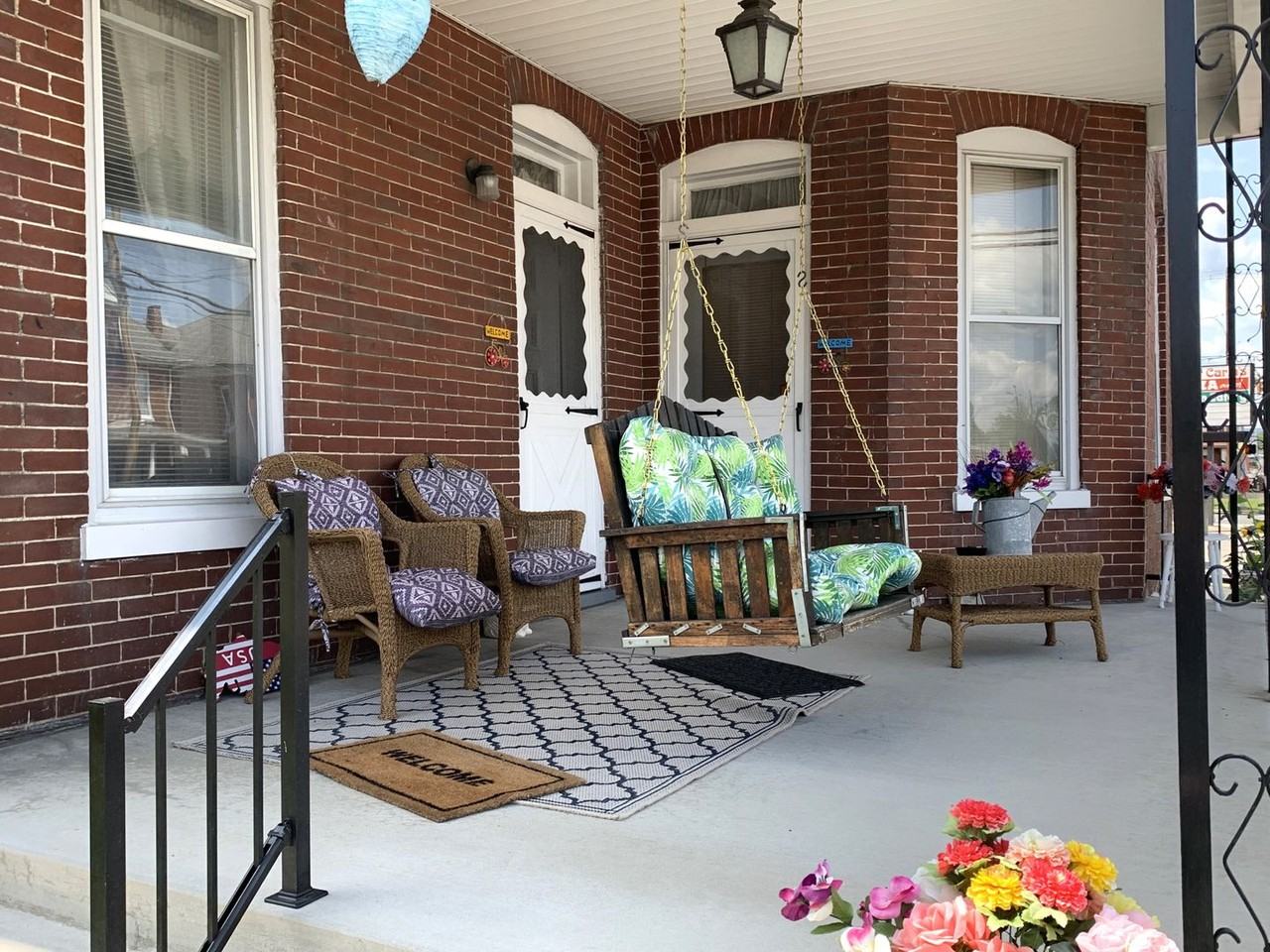 622 Lincoln Way East - Photo 2 of 18