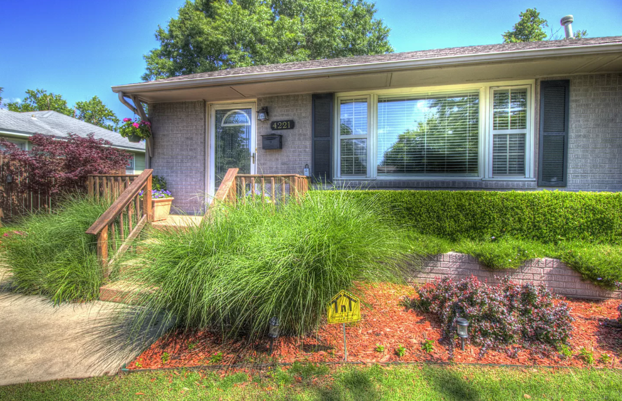 4221 E 25th Pl - Photo 3 of 20