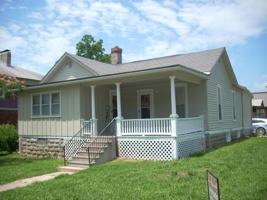 featured image of 141 Grover St