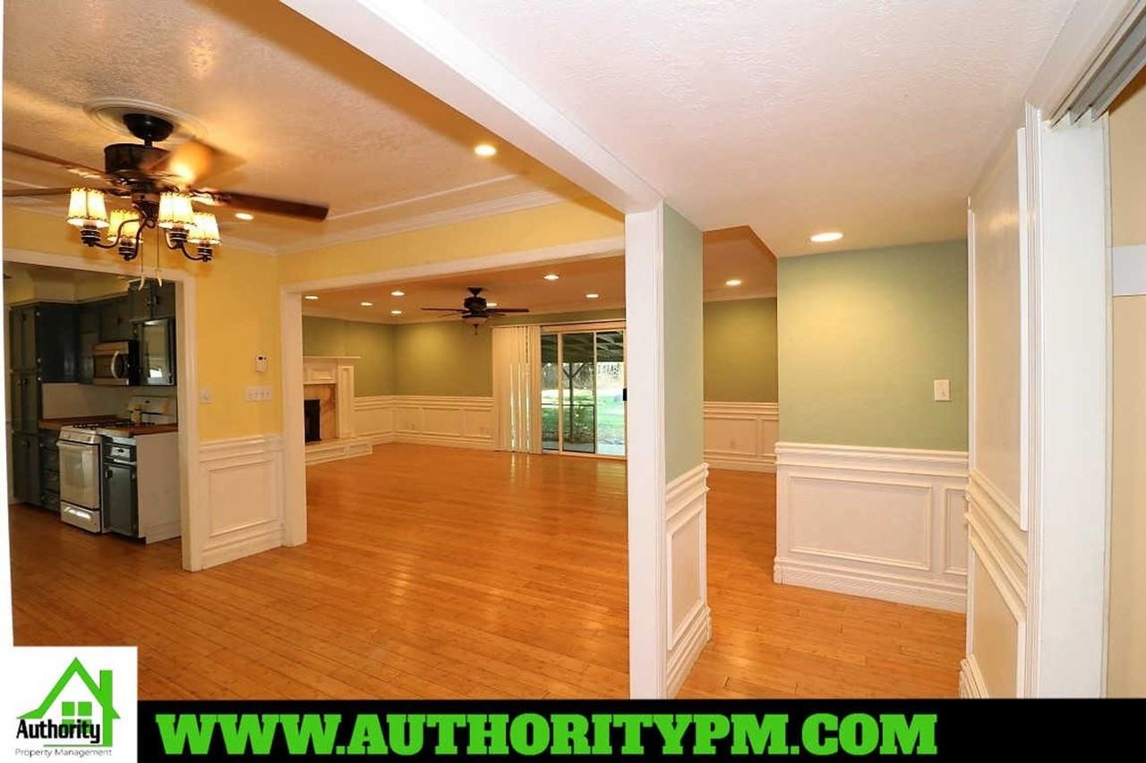 6896 Riata Dr - Photo 3 of 24