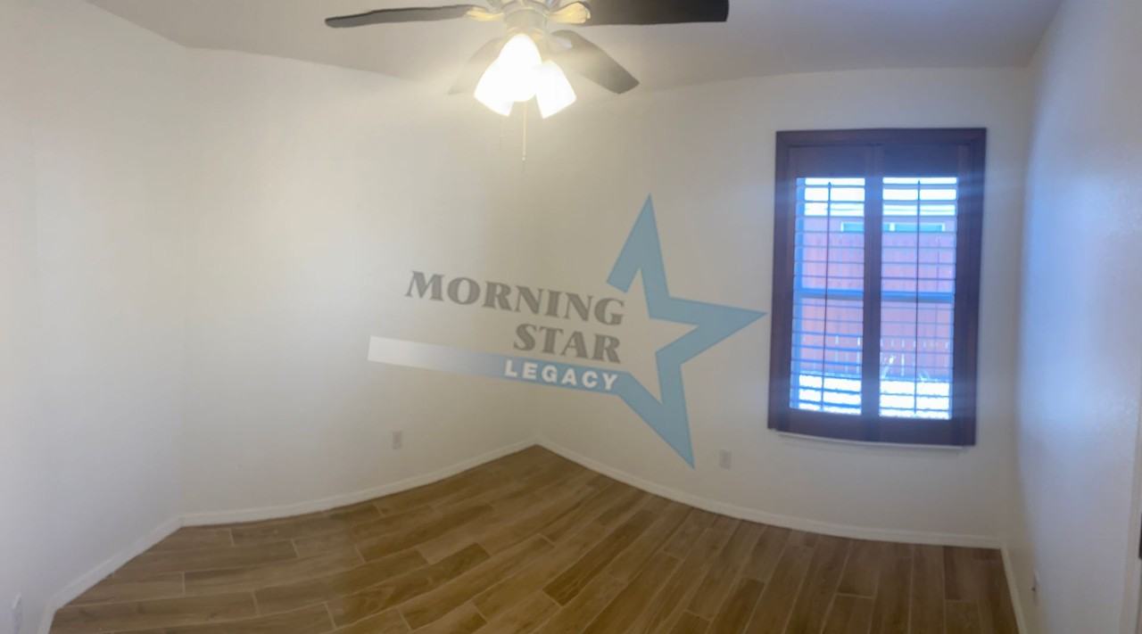 1320 Doniphan Pl - Photo 5 of 12