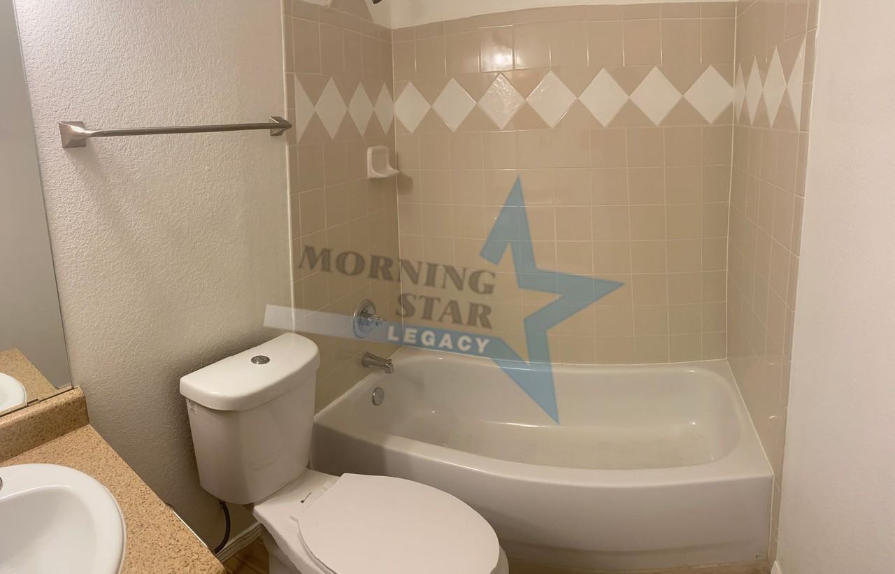 1320 Doniphan Pl - Photo 6 of 12