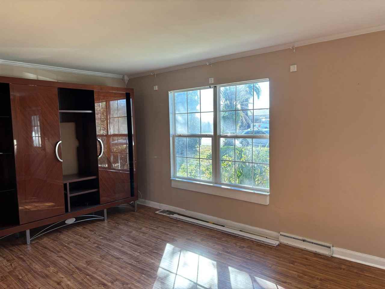 1208 Emory Dr - Photo 3 of 14