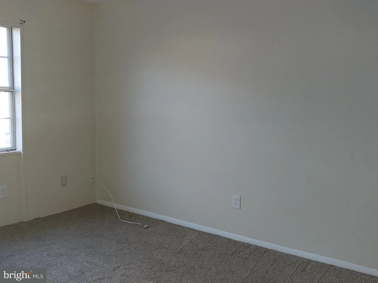 962 Topview Dr - Photo 5 of 11