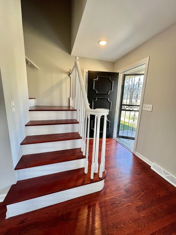 5300 Tidwell Hollow Rd - Photo 2 of 20