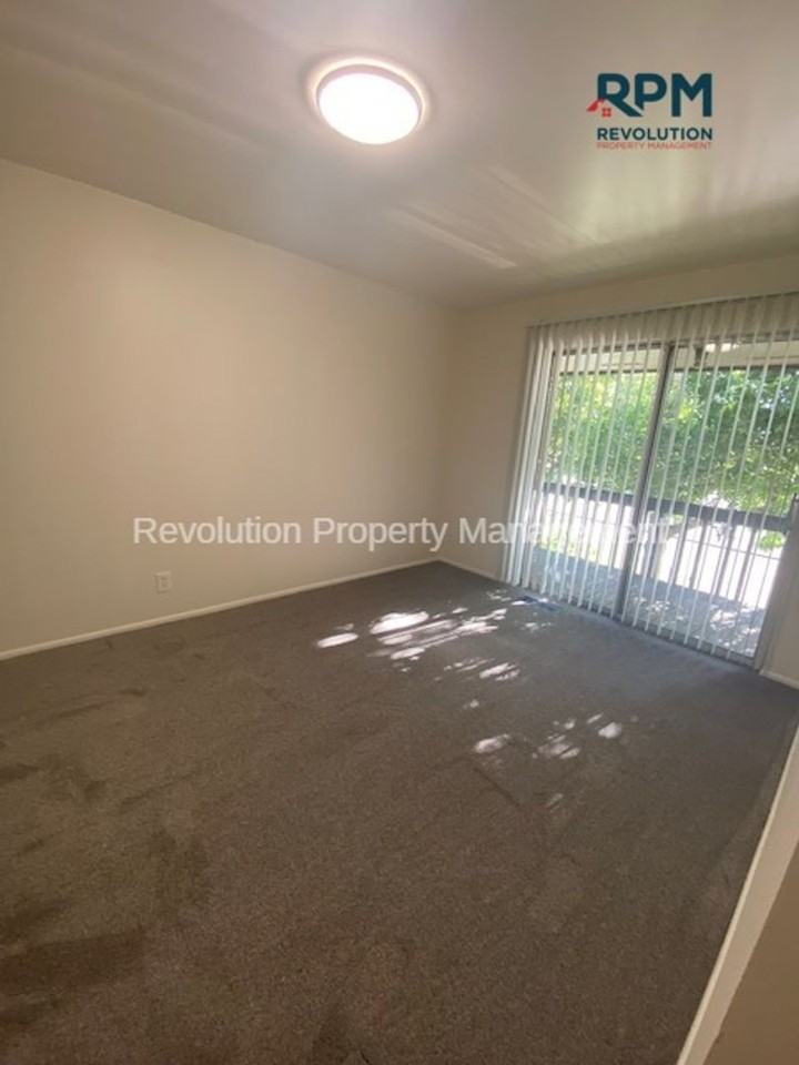 4831 Terrace 8-plex - Photo 3 of 16