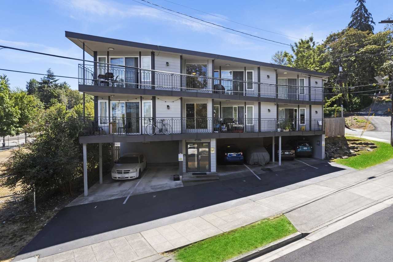 Quaker Court - Photo 2 of 4