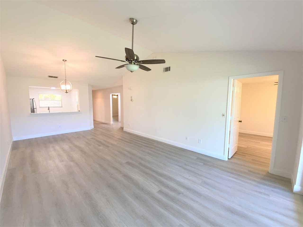 776 Landover Cir - Photo 5 of 24