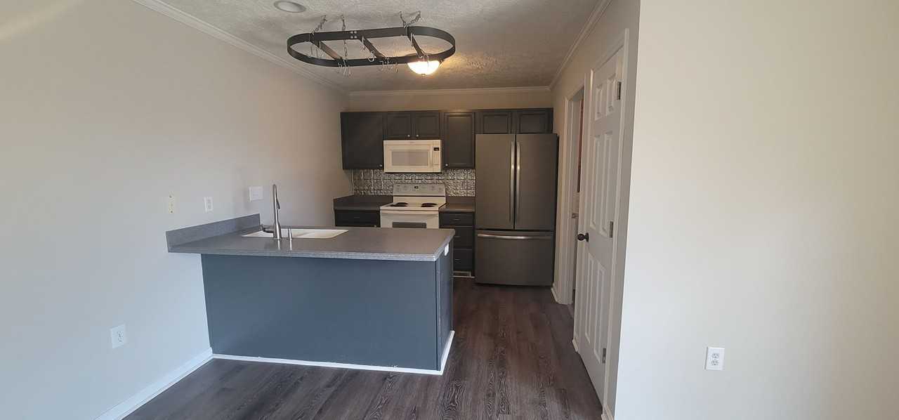 24 Cone Ct - Photo 3 of 15