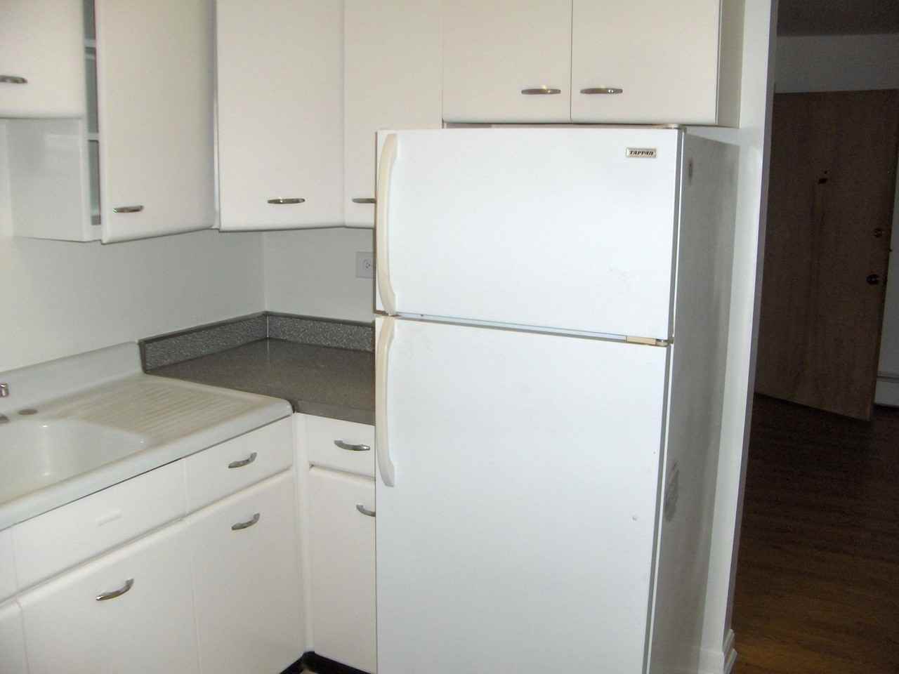 305 - *2213-15 Central Street Bldg* - Photo 5 of 6