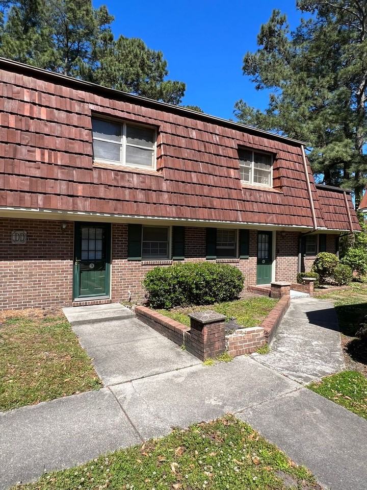1025 Carolina Rd - Photo 2 of 19