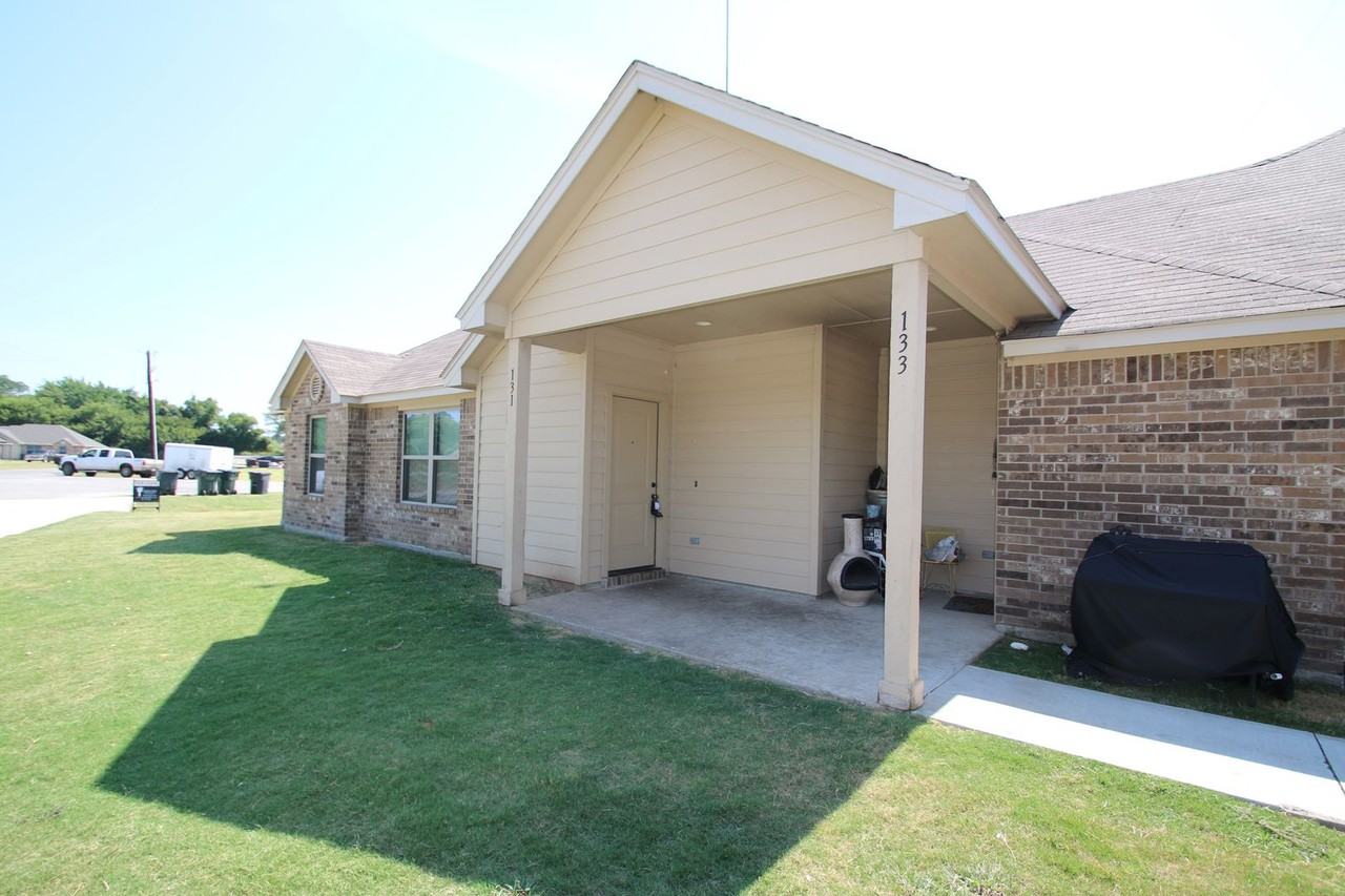 131 Sunburst Ct - Photo 4 of 19