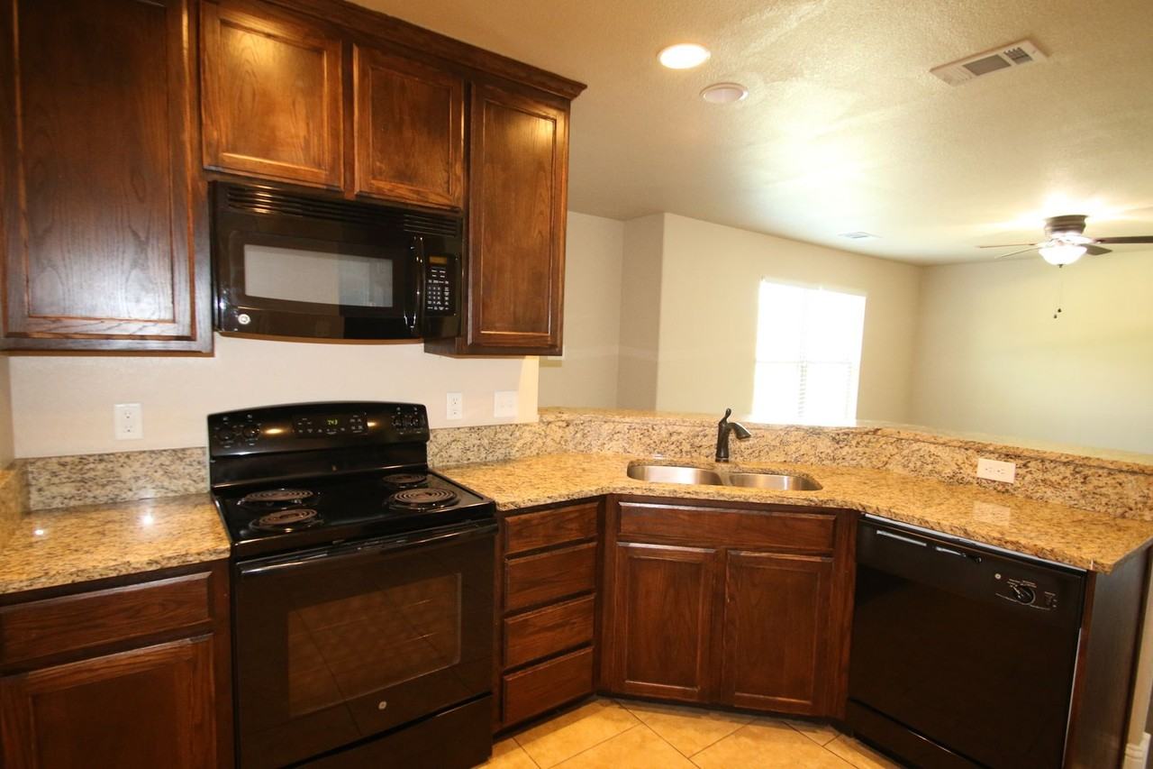 131 Sunburst Ct - Photo 6 of 19