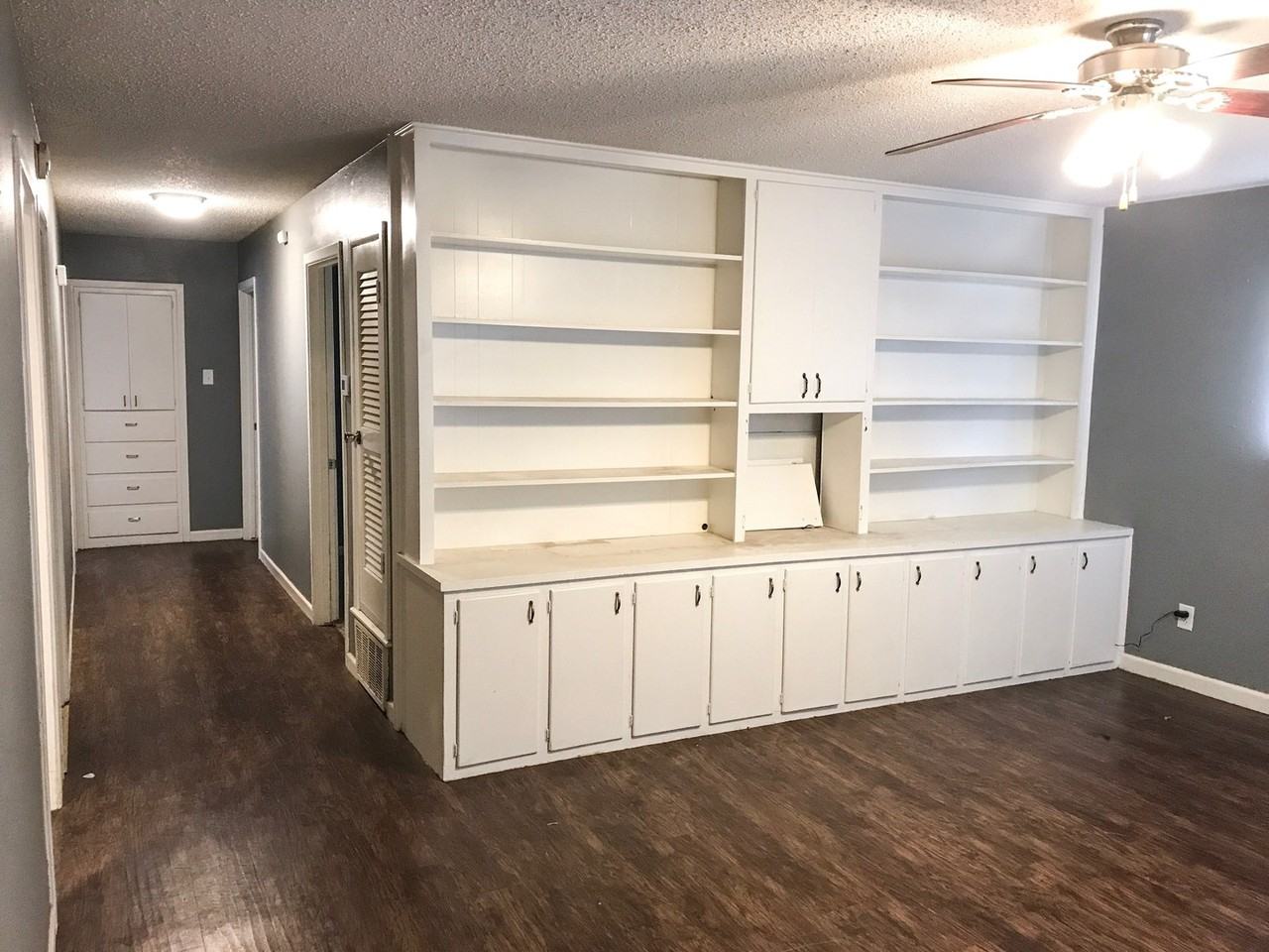 5426 25th St - Photo 3 of 13