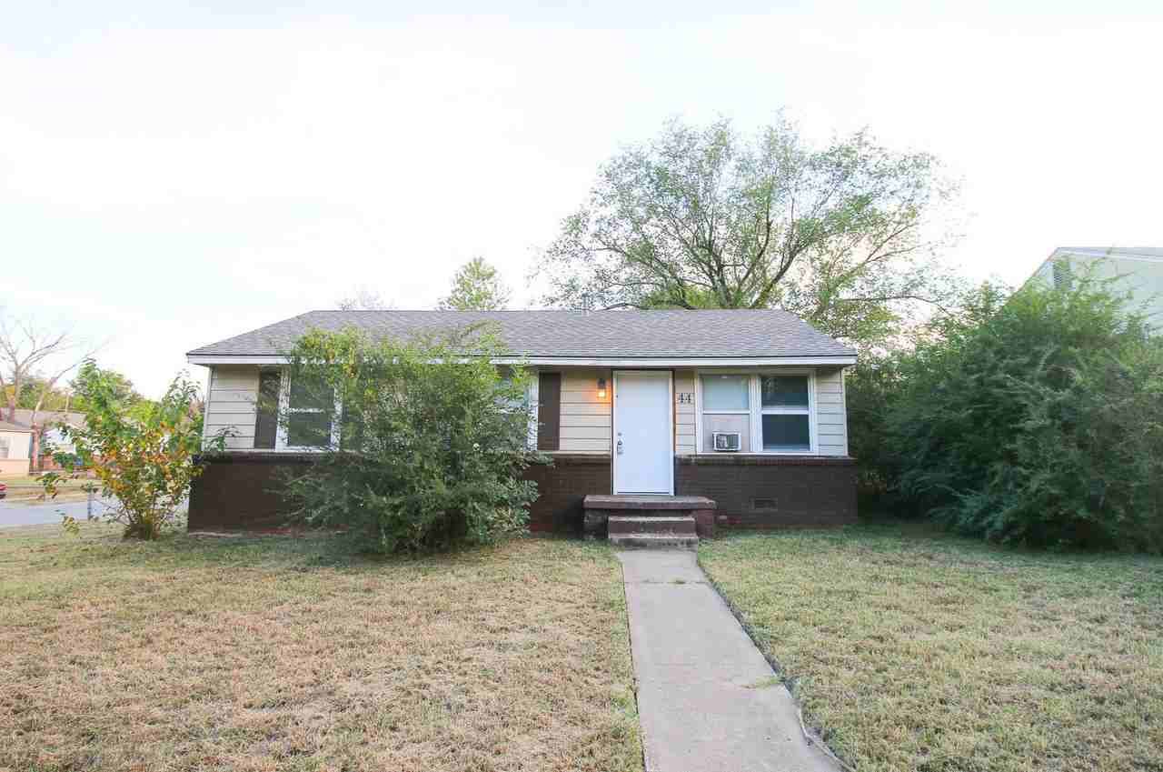 44 E 50th Pl N - Photo 2 of 22