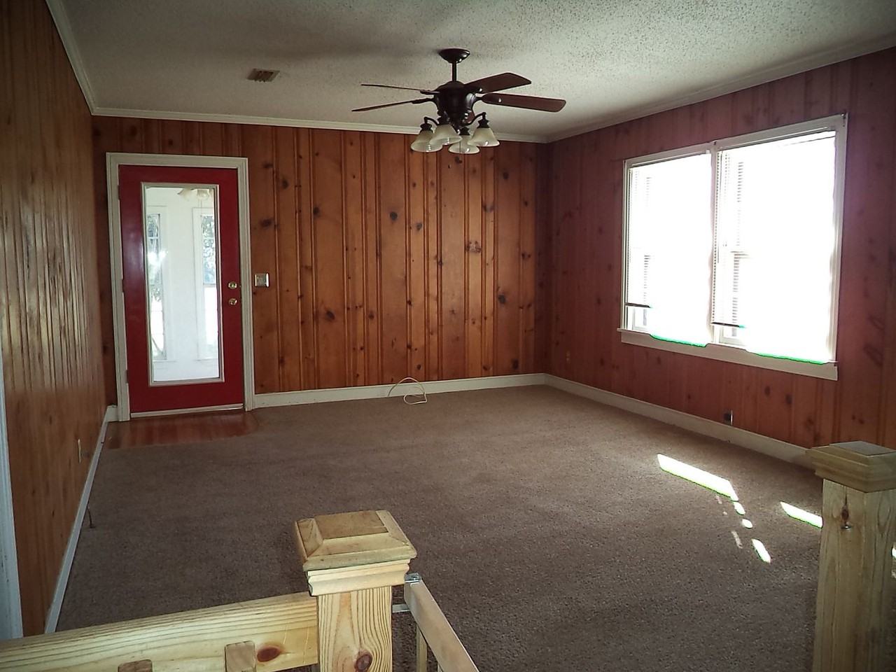 12096 Highway 92 - Photo 2 of 13