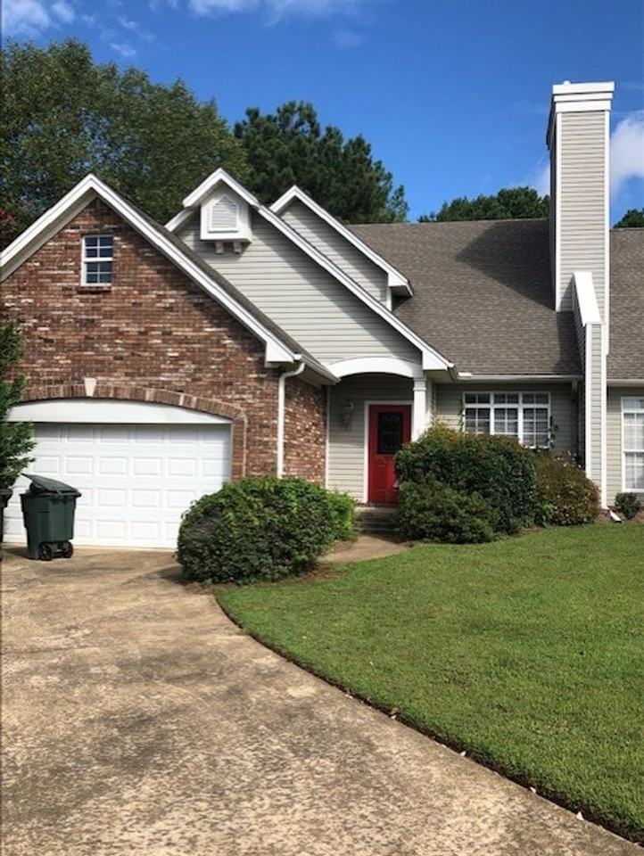 113 W Shore Dr - Photo 2 of 10