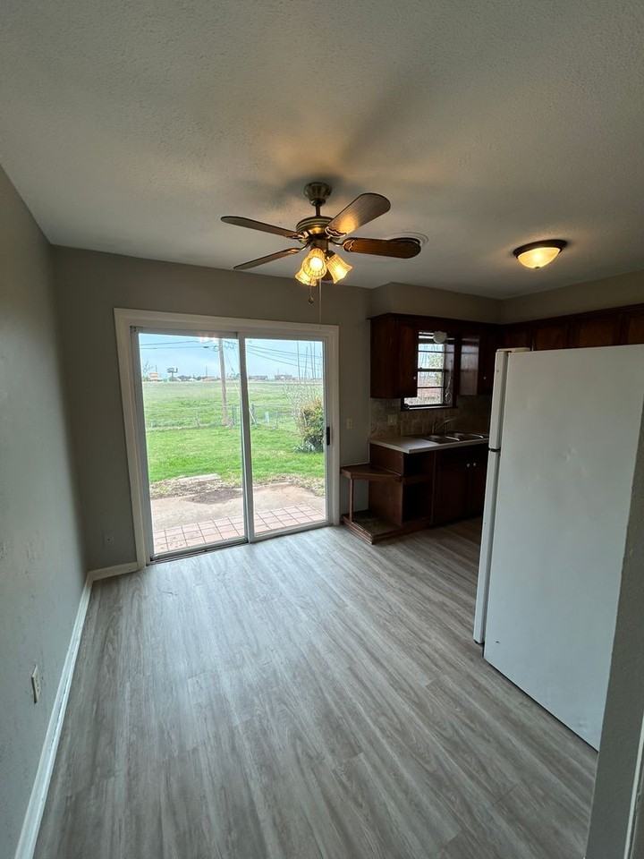 811 Sw 50th St - Photo 6 of 26
