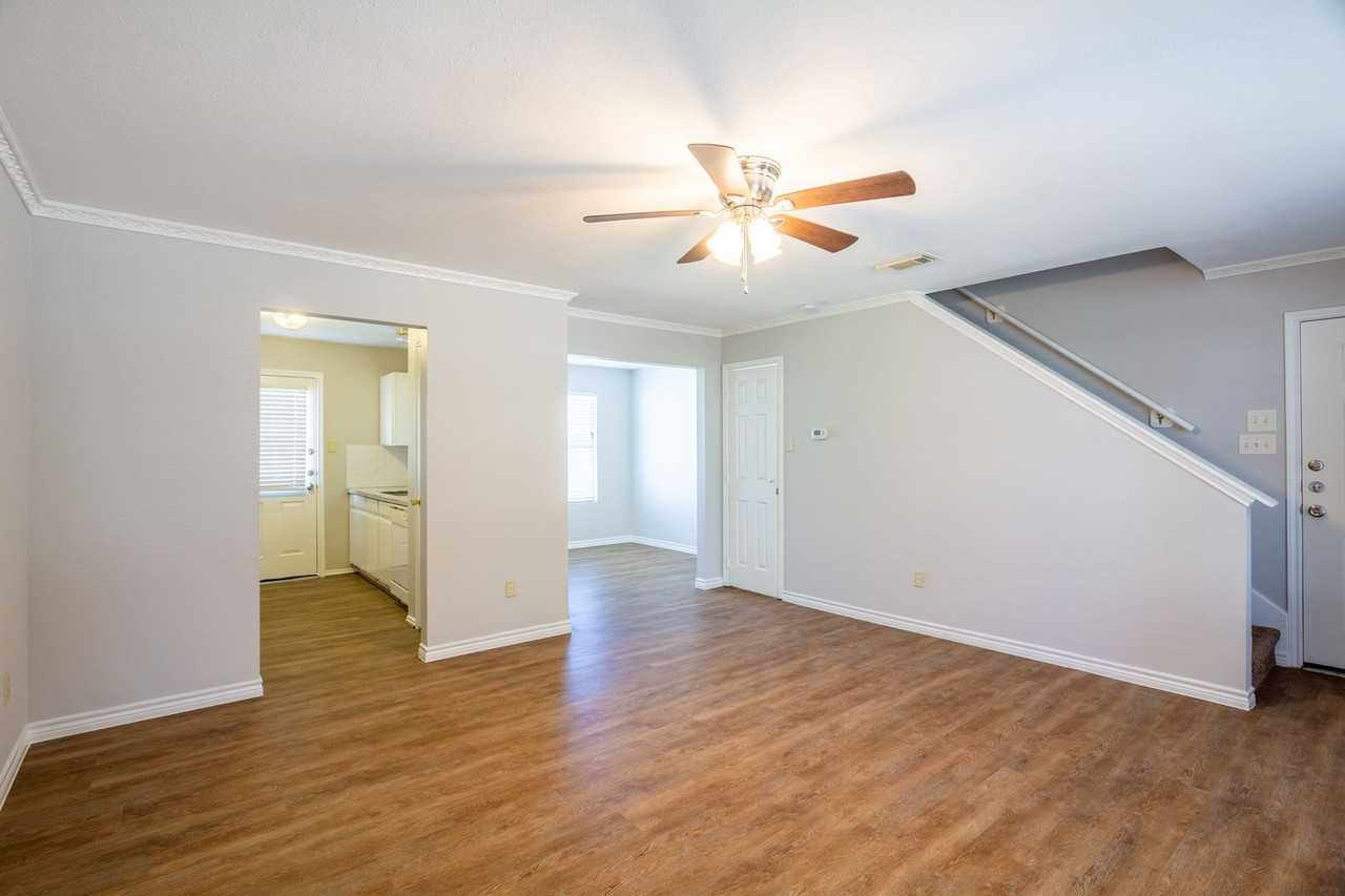 19714 Shores Edge Dr - Photo 4 of 17