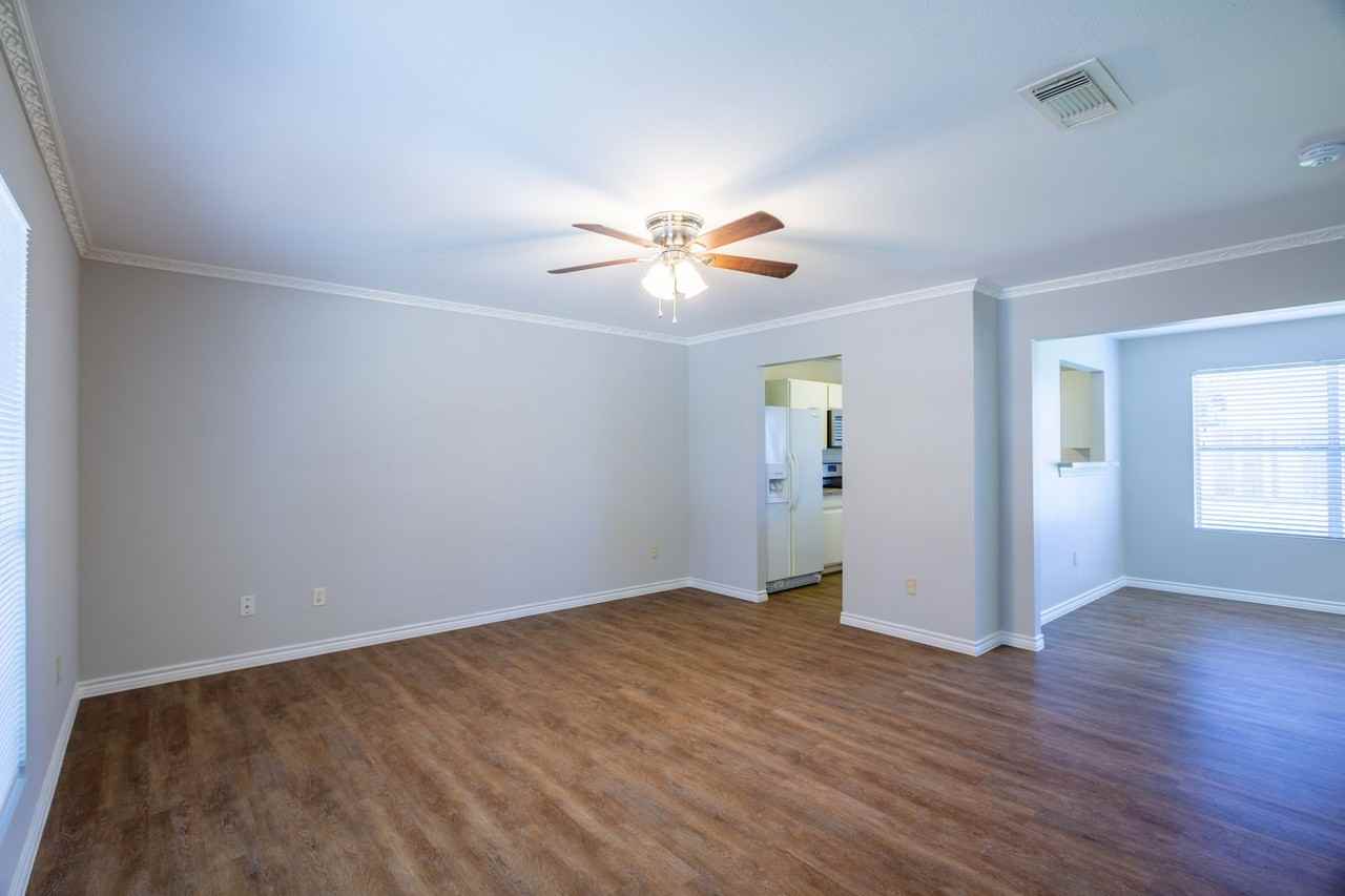 19714 Shores Edge Dr - Photo 5 of 17