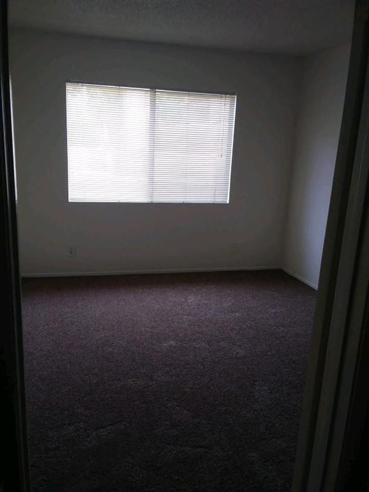 1480 W Edgehill Rd #21 - Photo 3 of 11