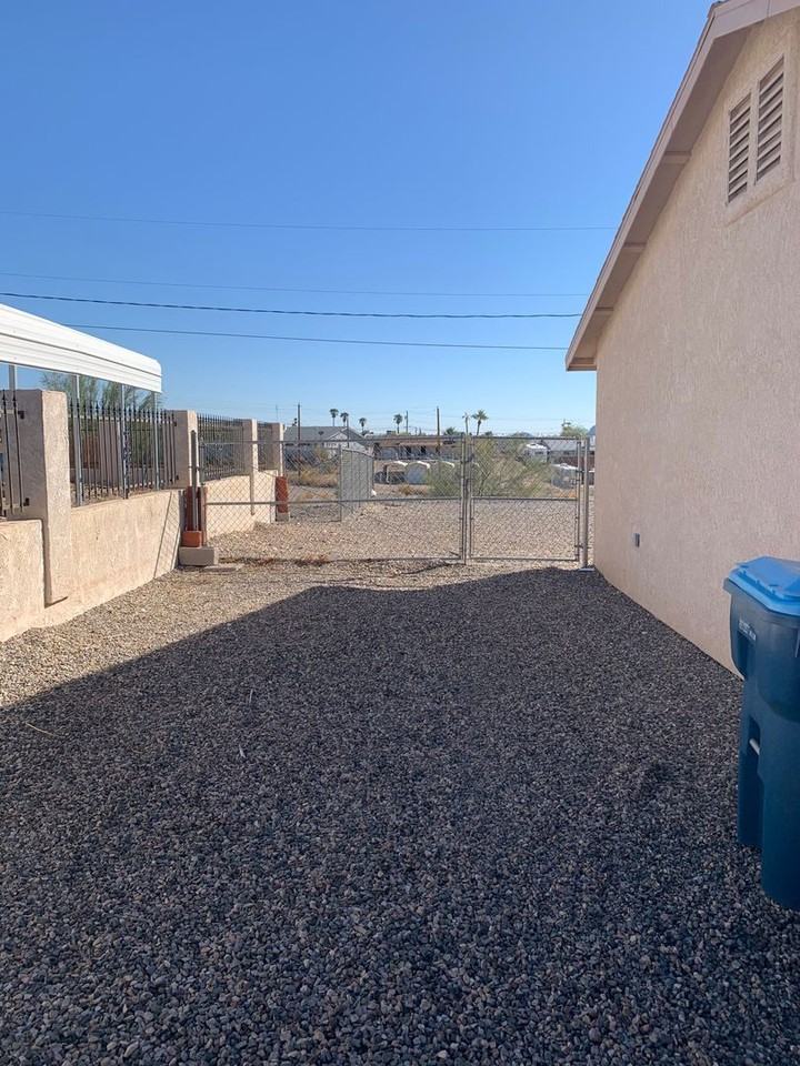 2940 Cisco Dr S - Photo 2 of 24
