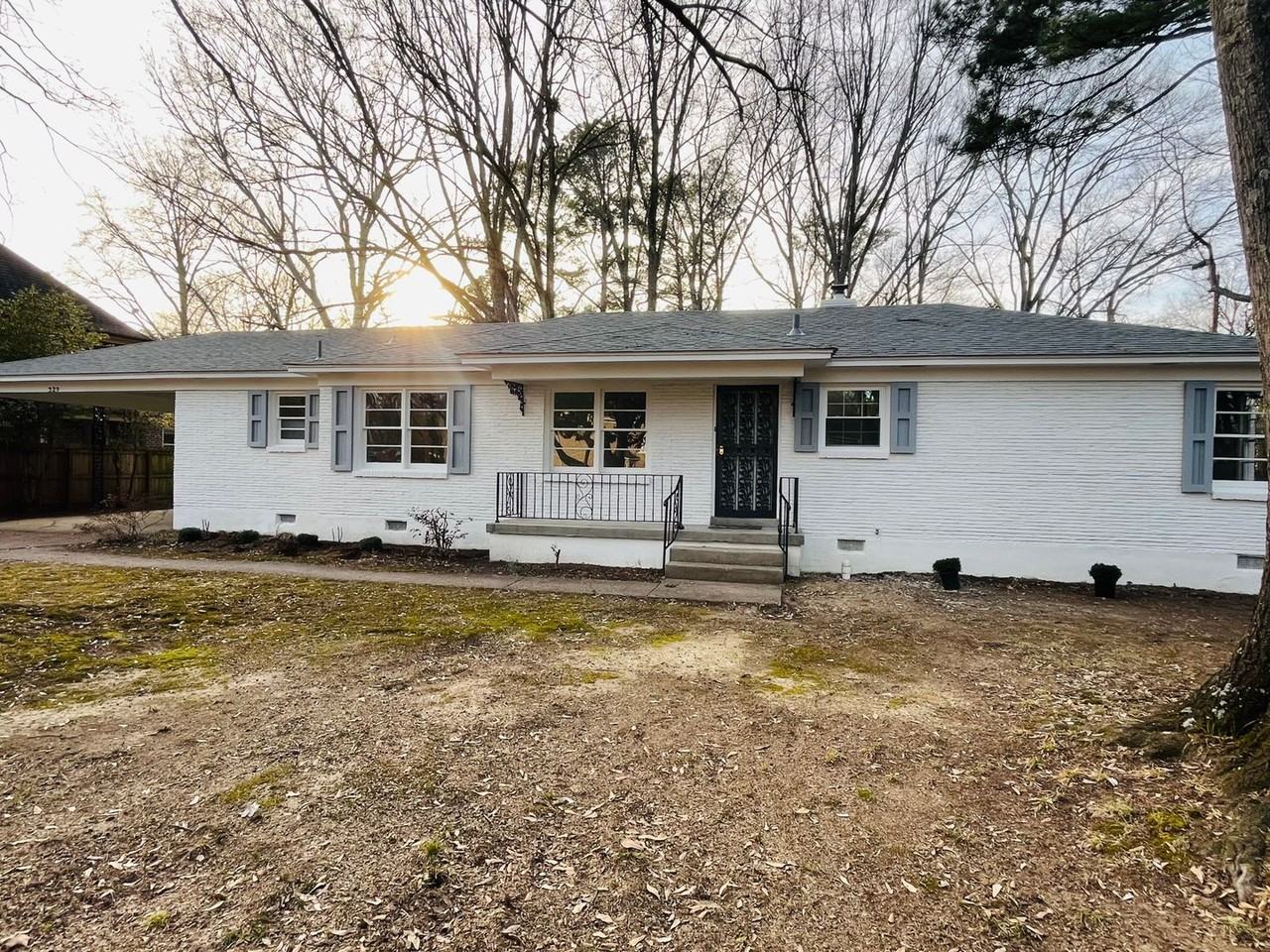 329 Fairfield Cir W - Photo 2 of 21