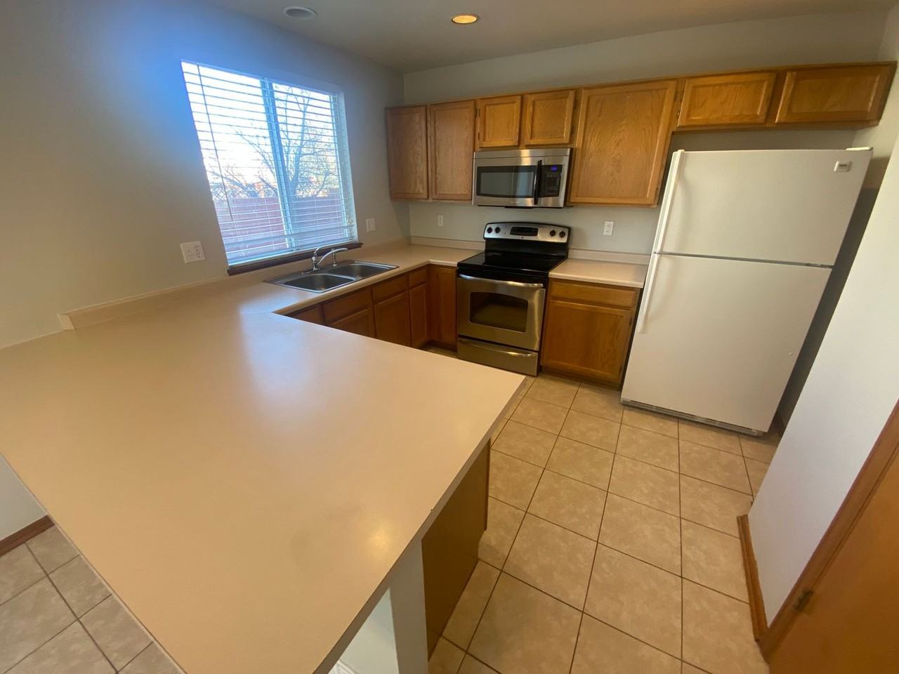 8886 Clover Meadow Ln - Photo 5 of 20