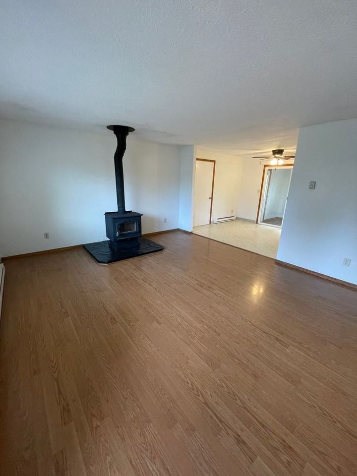 12050 Sw Burlheights St - Photo 3 of 20