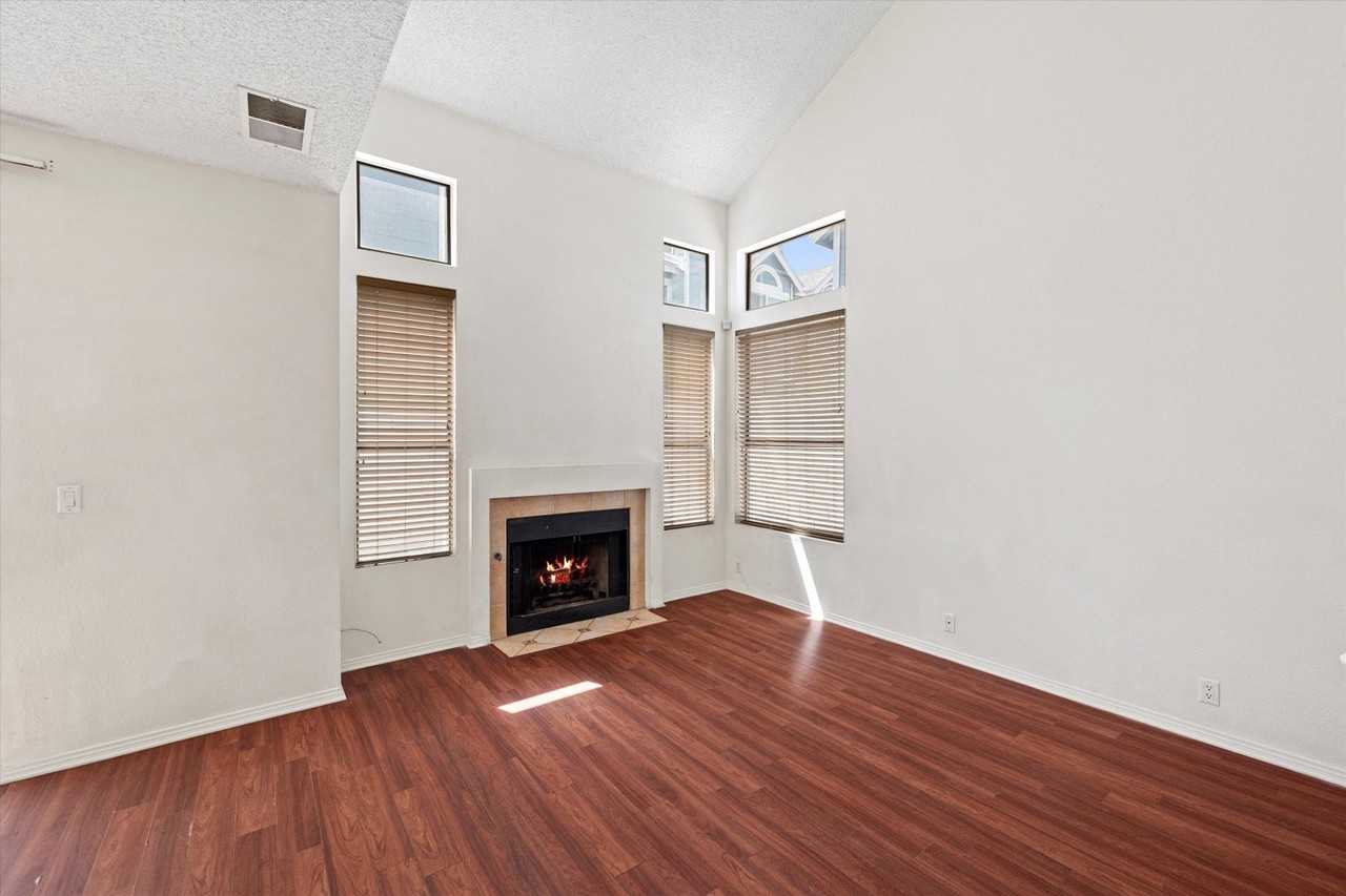 4915 Strauss Dr - Photo 7 of 36