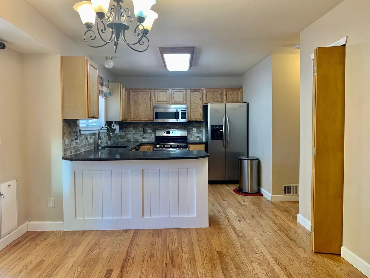 1757 Reliance Cir - Photo 5 of 28