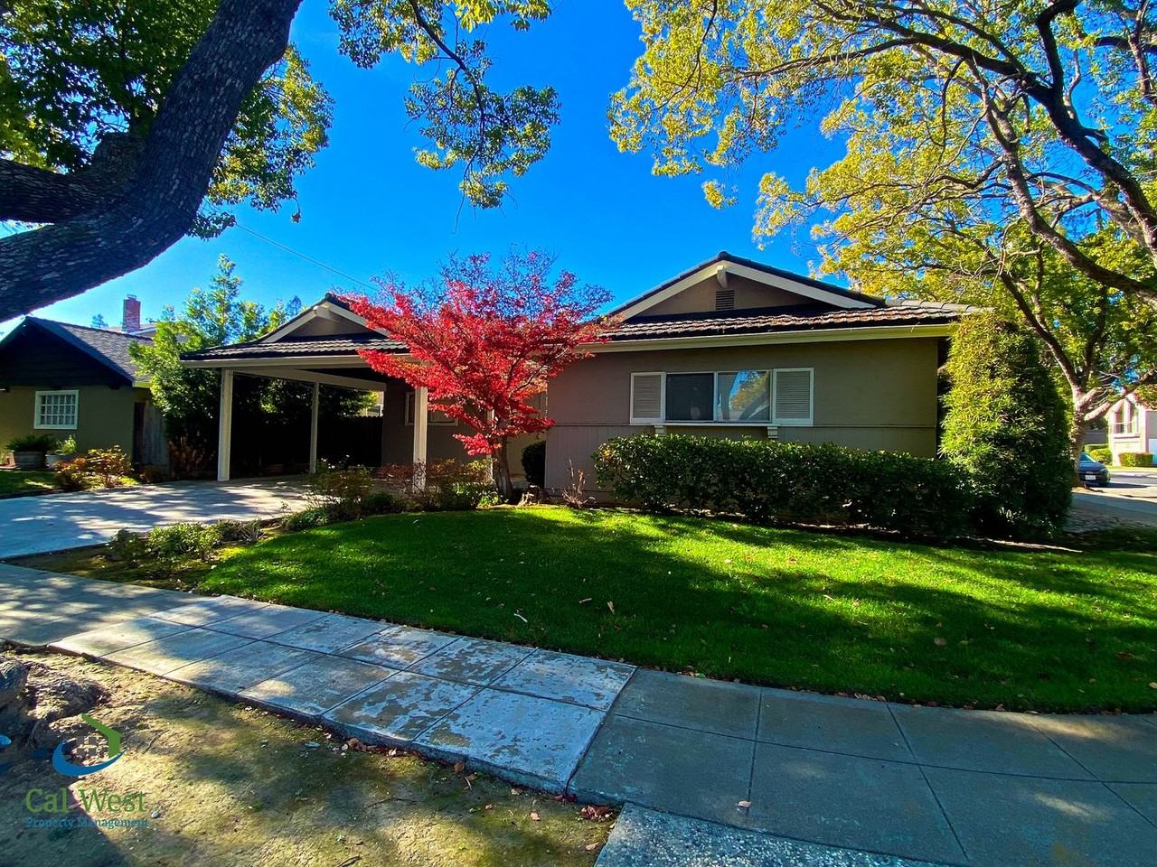 1175 Ravenscourt Ave - Photo 3 of 35