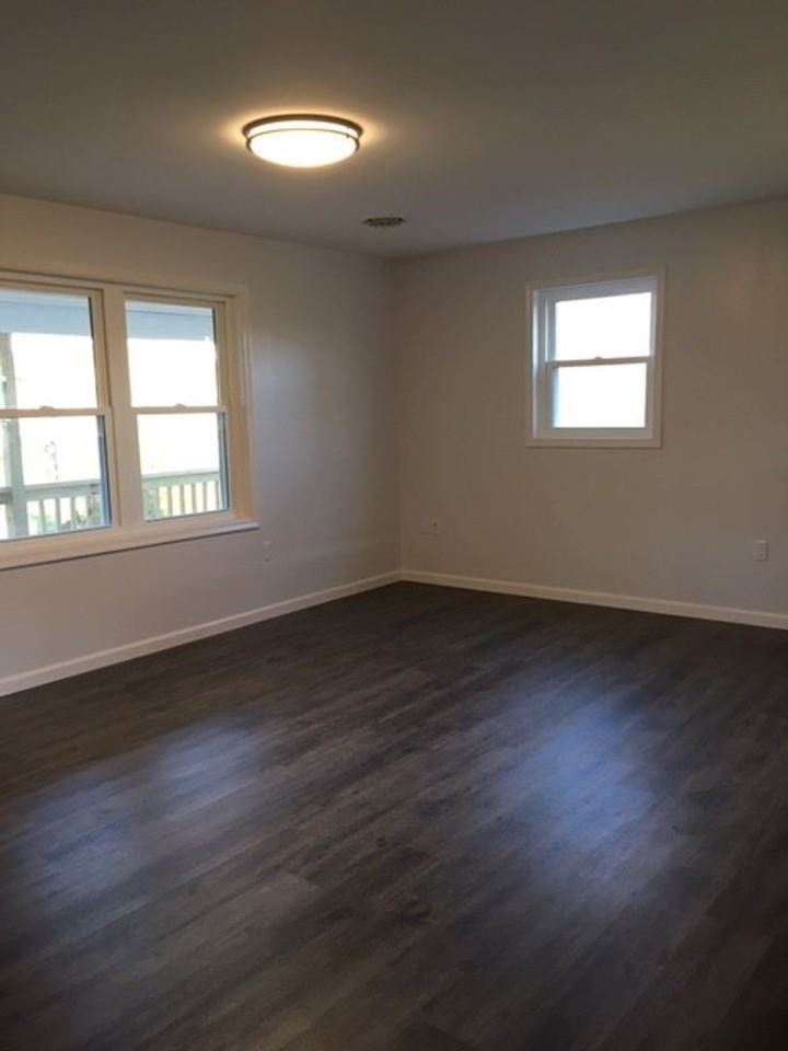 1821 Detters Mill Rd - Photo 5 of 7