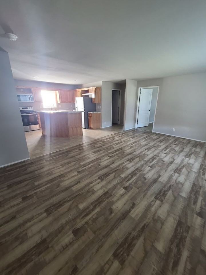 860 Se Fir Villa Rd - Photo 2 of 9