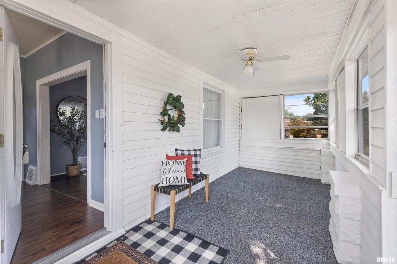 1939 Adams St - Photo 2 of 20