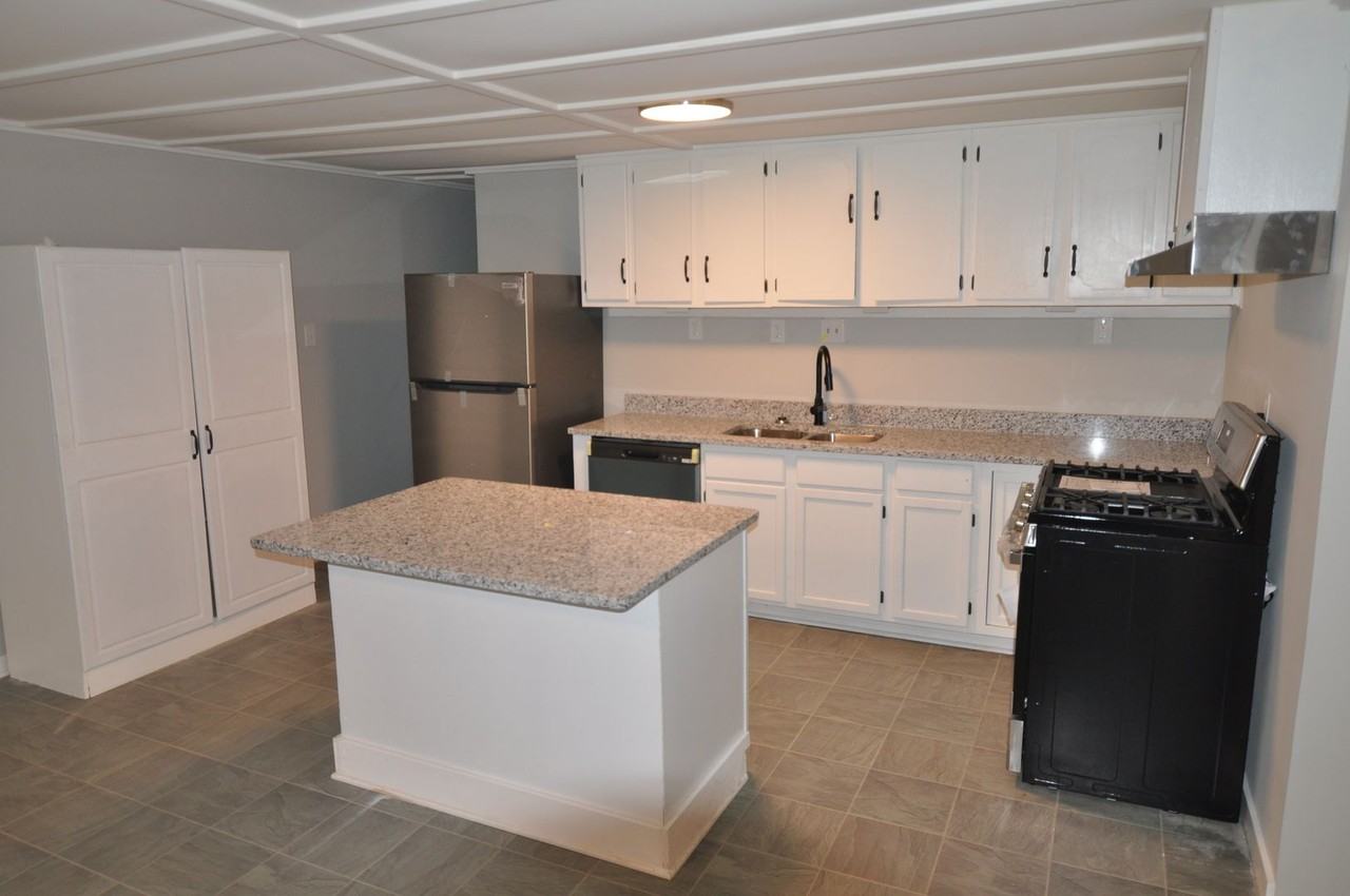 4930 Ward Rd - Photo 2 of 15