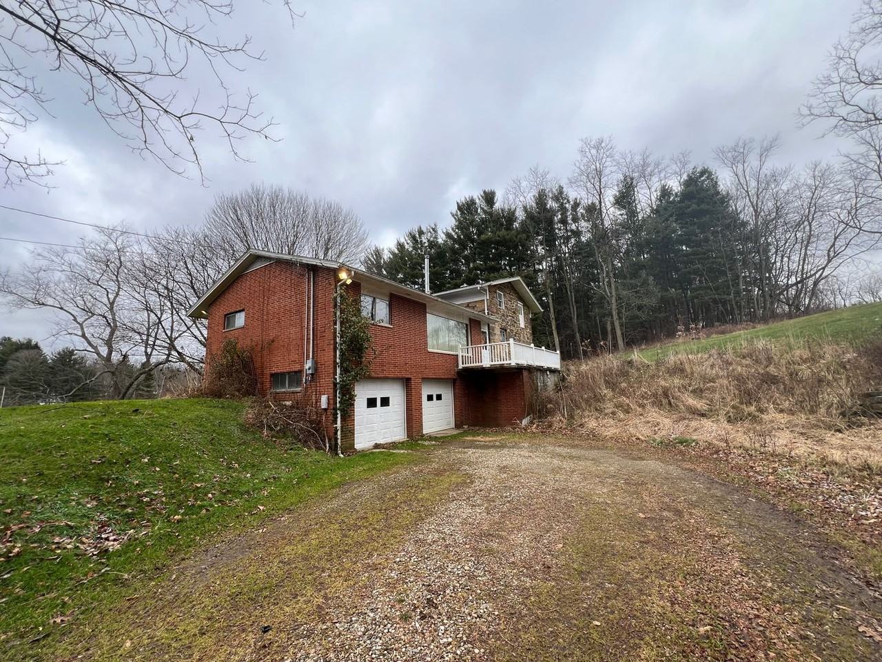 3261 Moffett Rd - Photo 3 of 12