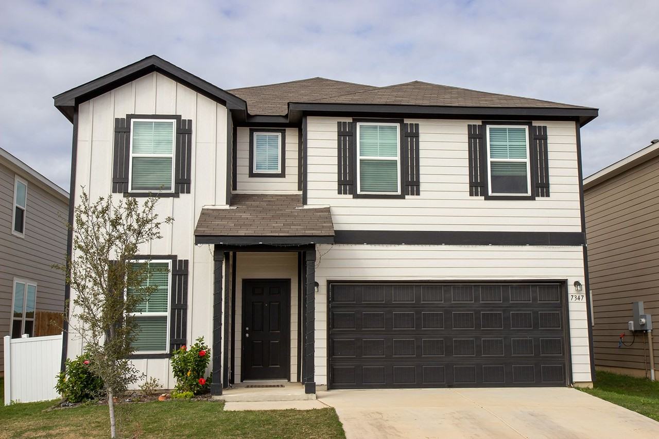 7347 Harvest Bay - Photo 2 of 18