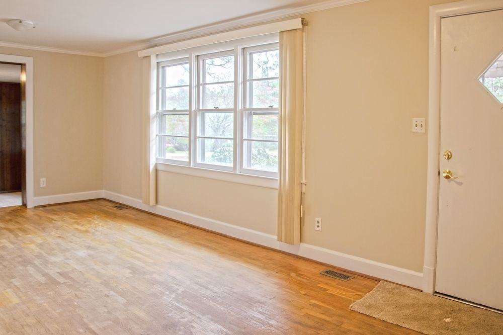 601 Parkway Blvd - Photo 2 of 19