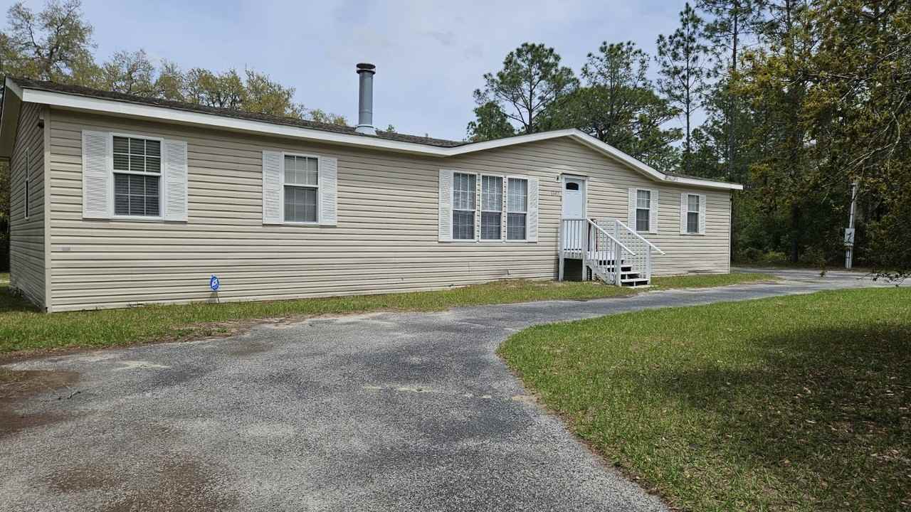 13417 Tyrone St - Photo 2 of 37