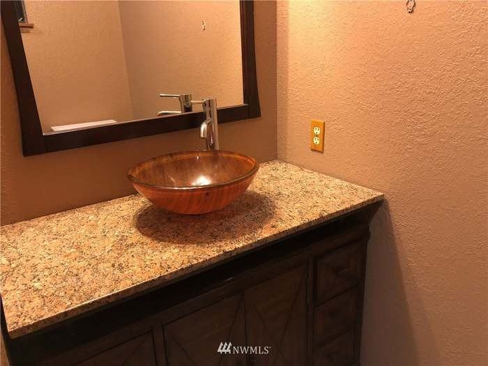 2643 West Texas Street - Photo 6 of 6