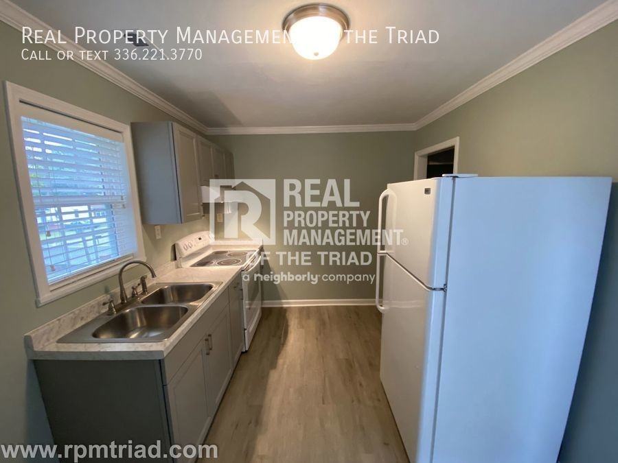 1100 Hickory Ave - Photo 3 of 19