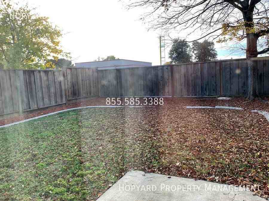 5499 Lean Ave - Photo 3 of 13