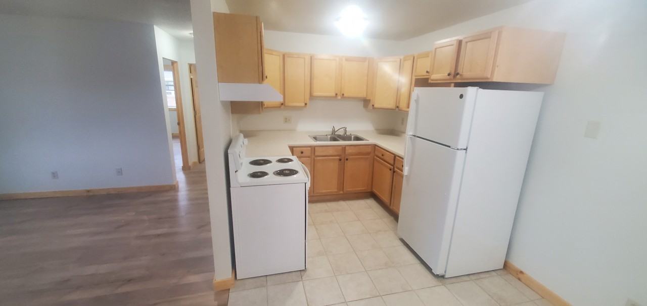 1701 La Crescent St #136 - Photo 2 of 15