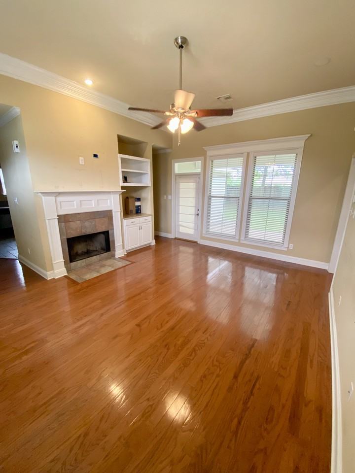 221 Windcreek Ln #NA - Photo 6 of 18